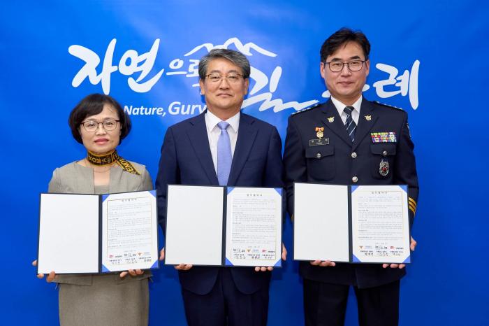  "구례우체국·구례군청·구례경찰서"  이륜차·어르신전동차 배려 캠페인 업무협약(MOU) 체결  기사 이미지