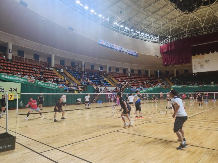 제19회 지리산남악제배 배드민턴대회 성료 기사 이미지