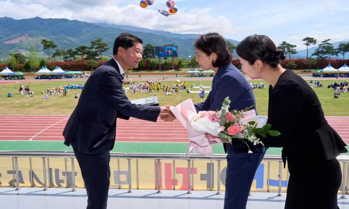 구례장학회 김광태 이사장  "2026년 구례 군민의 상" 수상