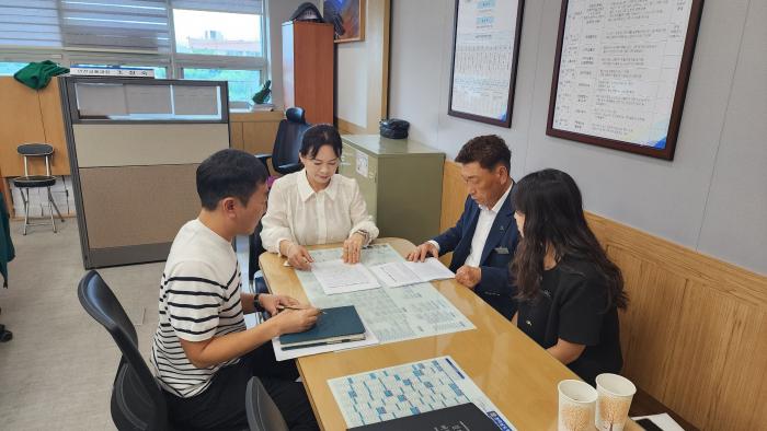 (사)전남지체장애인협회 구례군지회, 구례군 교통약자 이동지원센터 운영 위․수탁 재협약 체결